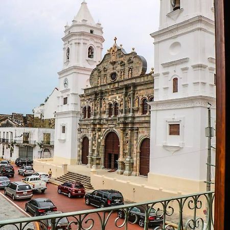 Plaza Catedral 104 - Apartment With A View To Plaza Catedral In Casco Panama City Exterior photo