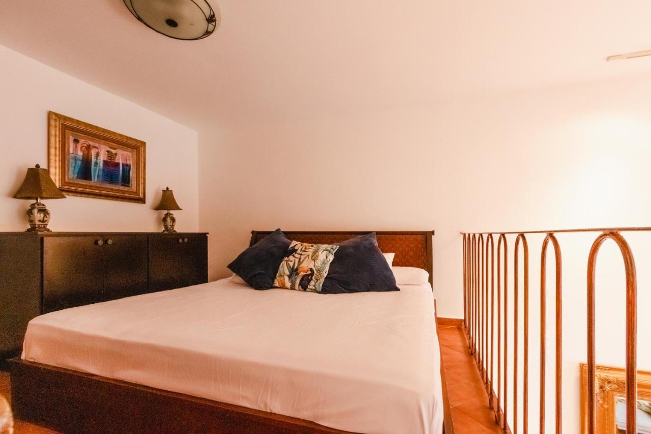 Plaza Catedral 104 - Apartment With A View To Plaza Catedral In Casco Panama City Exterior photo